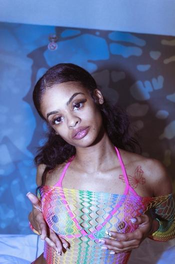 LovelyLaniXO, 24  female escort, Mid Cities