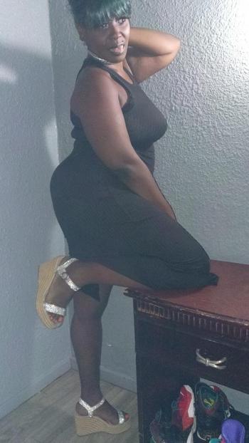 Thickums , 42  female escort, Mid Cities